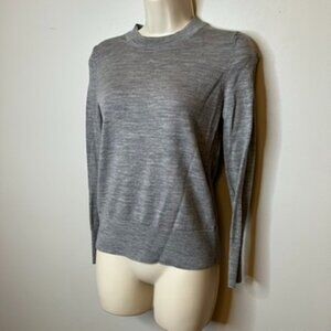 Gap 100% Merino Wool Gray Long Sleeve Sweater (XS Petite) – Like New